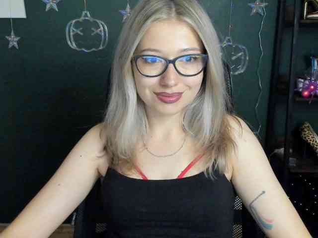Model: xxHeidiLove