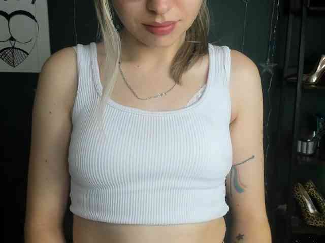 Model: xxHeidiLove