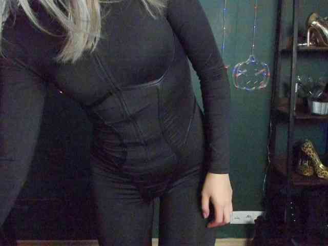 Model: xxHeidiLove