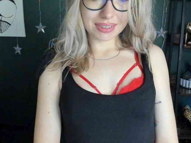Model: xxHeidiLove