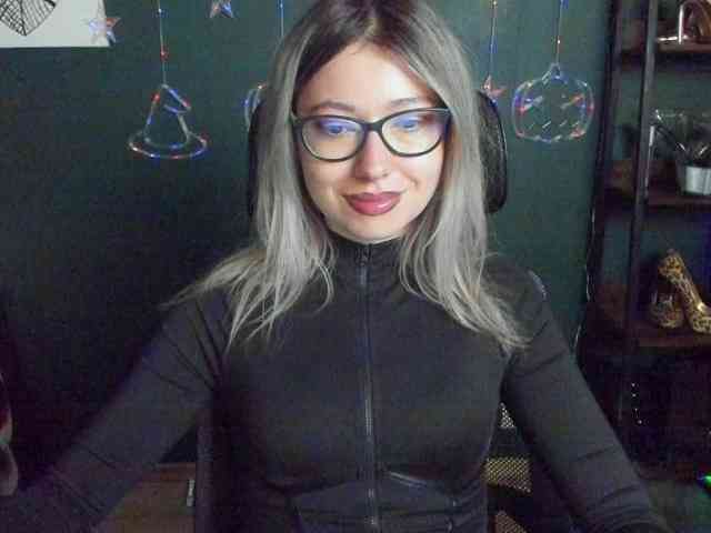 Model: xxHeidiLove