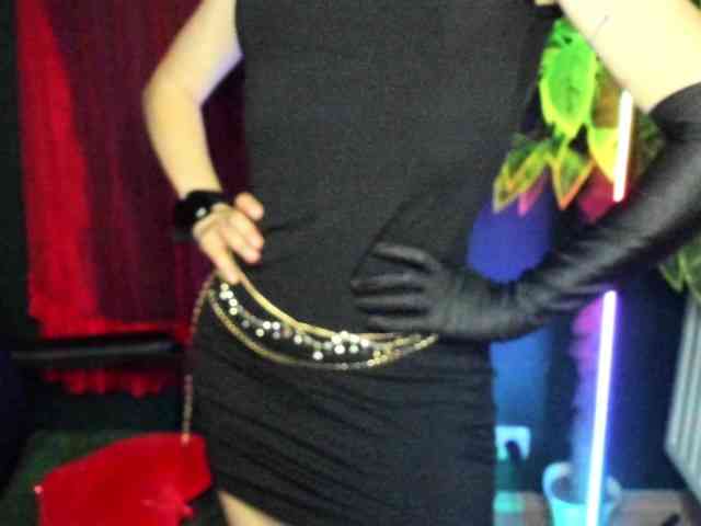 Model: xxHeidiLove