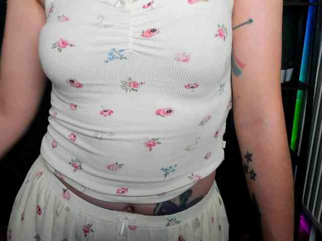 xxHeidiLove webcam