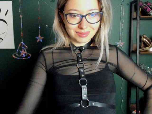 xxHeidiLove webcam
