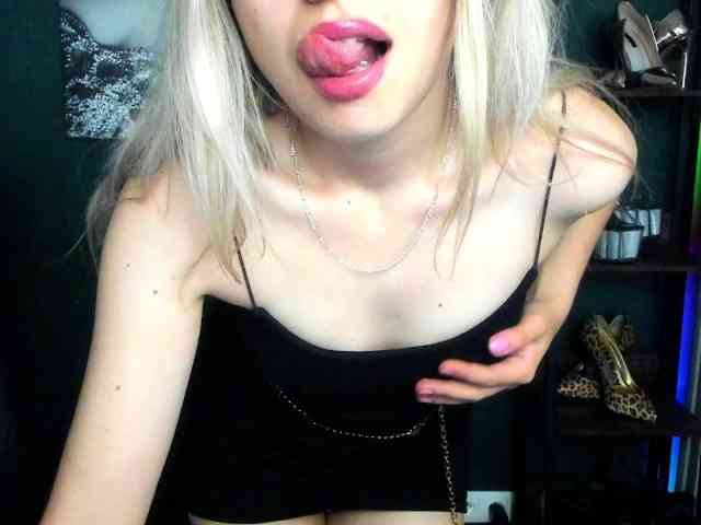 Model: xxHeidiLove