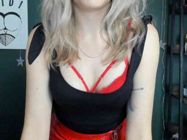 Model: xxHeidiLove