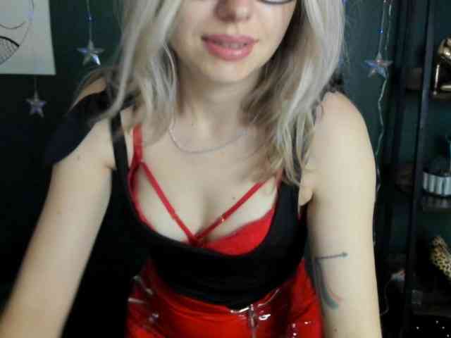 Model: xxHeidiLove