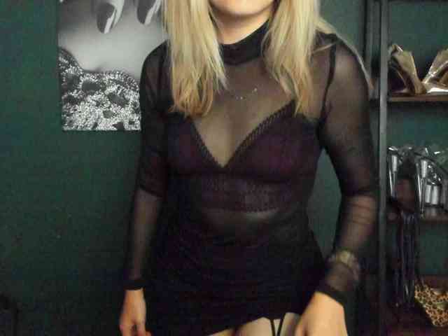 xxHeidiLove webcam