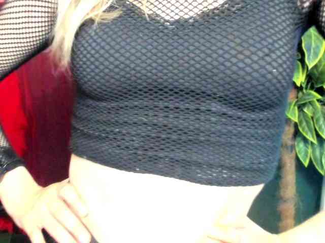 xxHeidiLove webcam