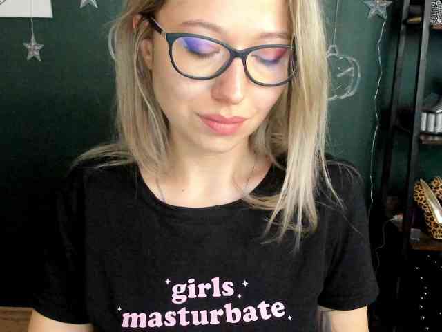 Model: xxHeidiLove