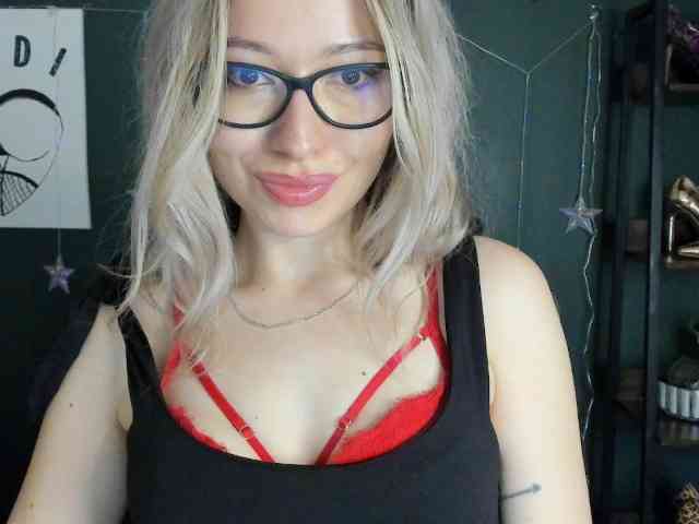 Model: xxHeidiLove