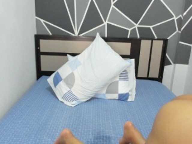 Sweethunjane live cam on BongaCams