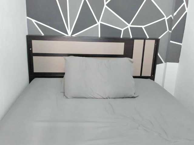 Sweethunjane live cam on BongaCams