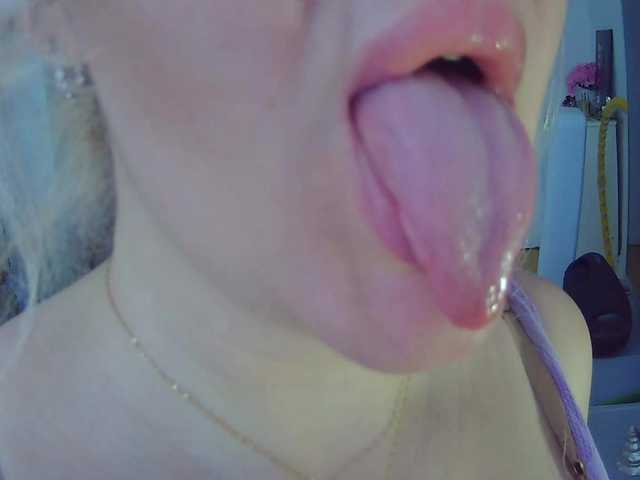 Leysun7's BongaCams show and profile