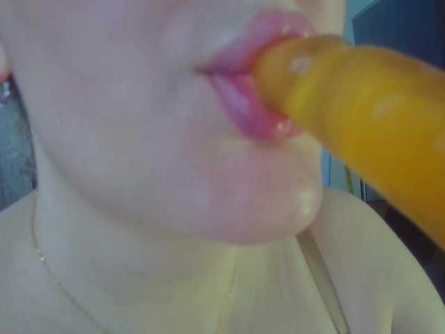 Leysun7's BongaCams show and profile