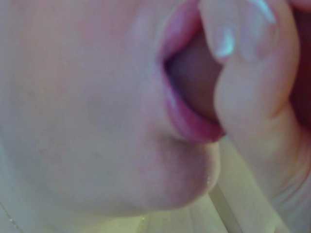 Leysun7's BongaCams show and profile