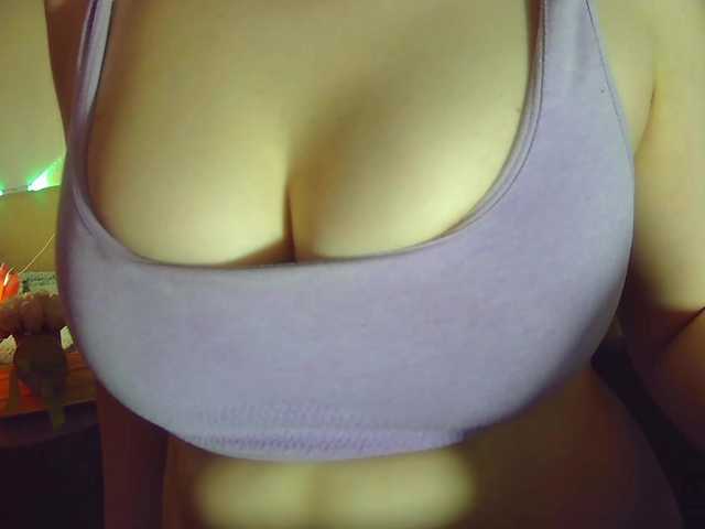 Leysun7's BongaCams show and profile