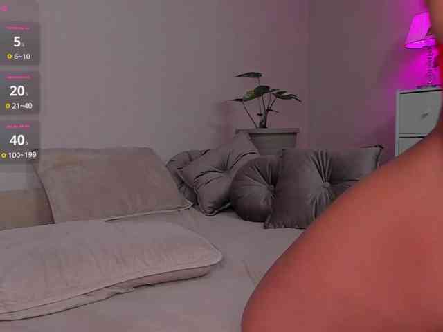-Linda- webcam