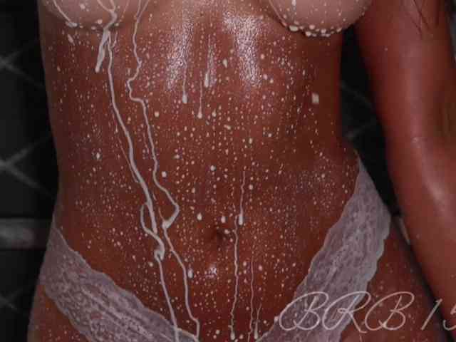 -Linda- webcam
