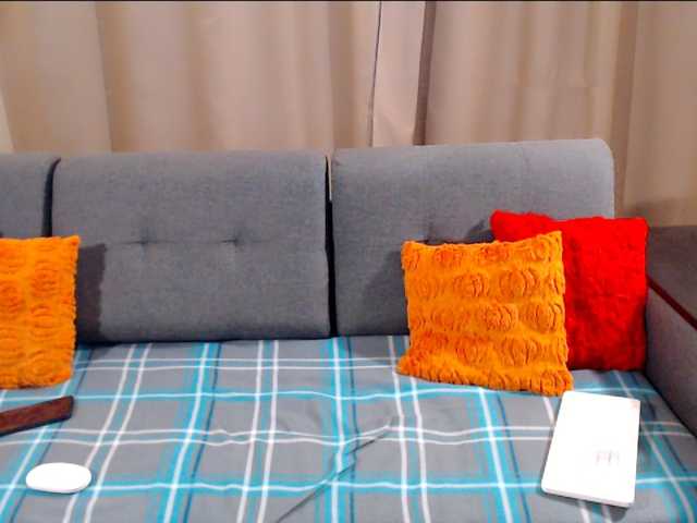 laraloveblis1 live cam
