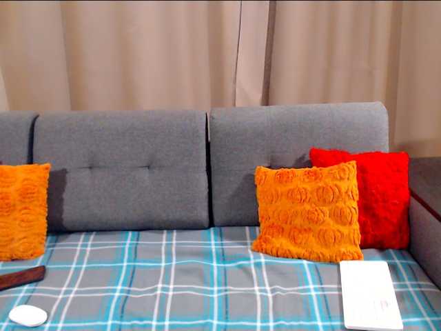 laraloveblis1 live cam