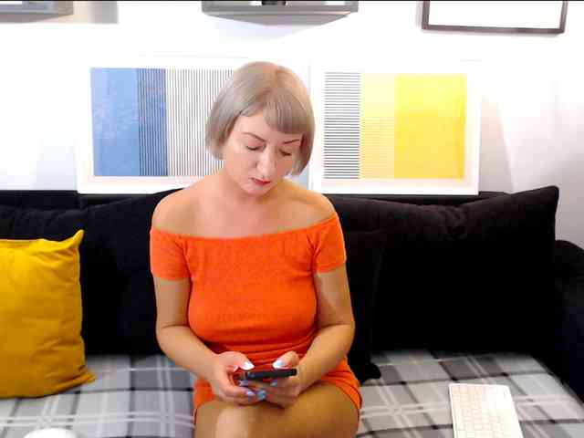 laraloveblis1 webcam