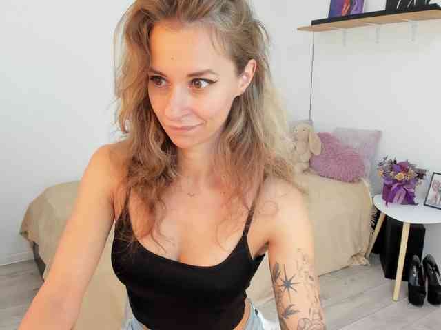 EmmaGracee webcam