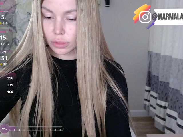 Foxymoxy19 live cam on BongaCams