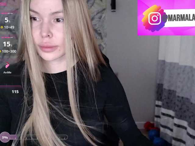 Foxymoxy19 live cam on BongaCams