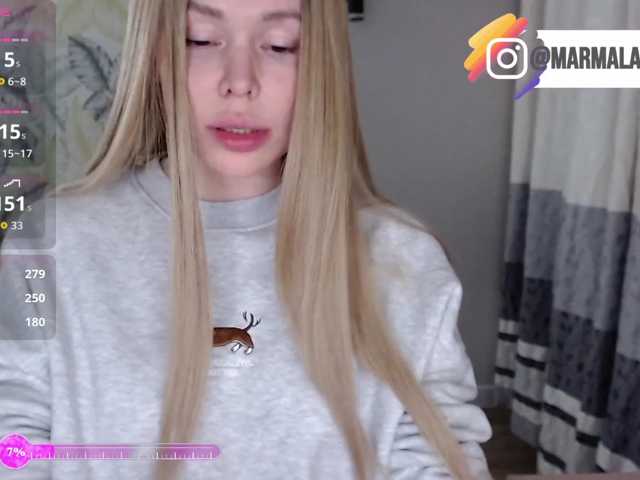 Foxymoxy19 live cam on BongaCams