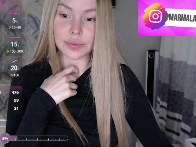 Foxymoxy19 live cam on BongaCams