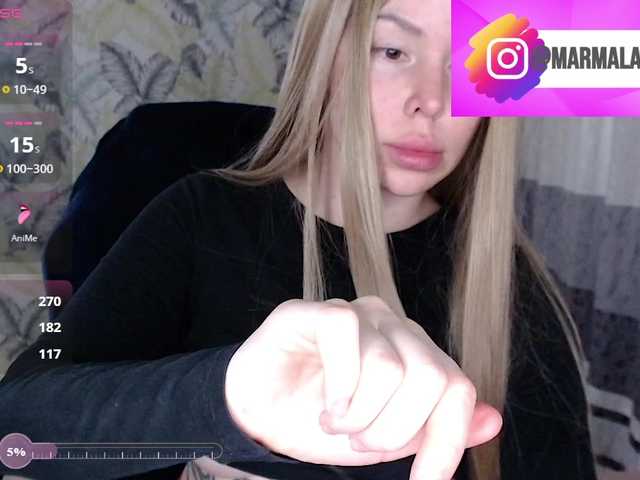 Foxymoxy19 live cam on BongaCams