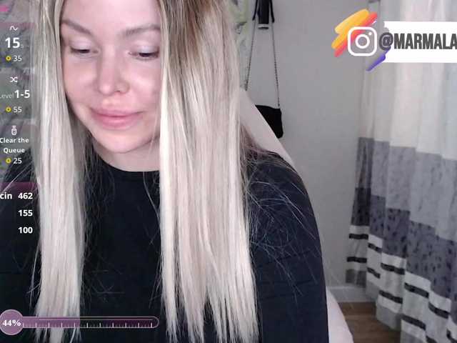 Foxymoxy19 live cam on BongaCams