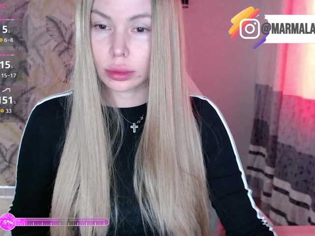 Foxymoxy19 live cam on BongaCams