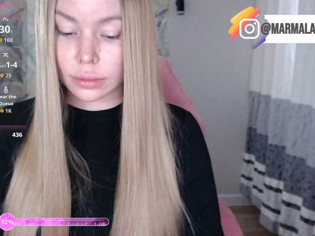 Foxymoxy19 live cam on BongaCams