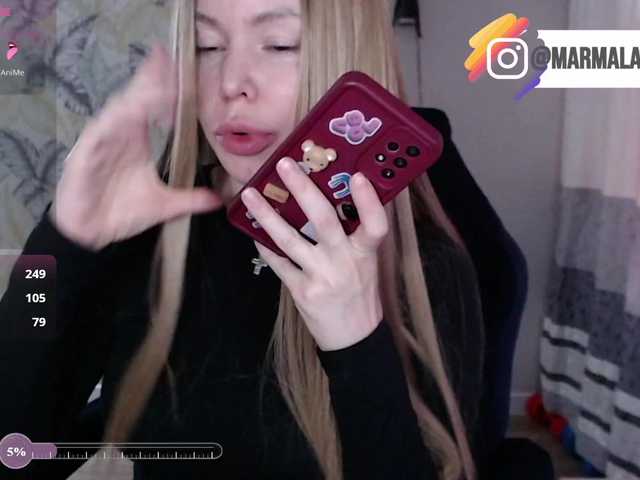 Foxymoxy19 live cam on BongaCams