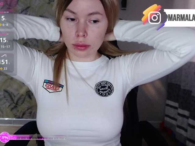 Foxymoxy19 live cam on BongaCams