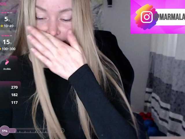 Foxymoxy19 live cam on BongaCams