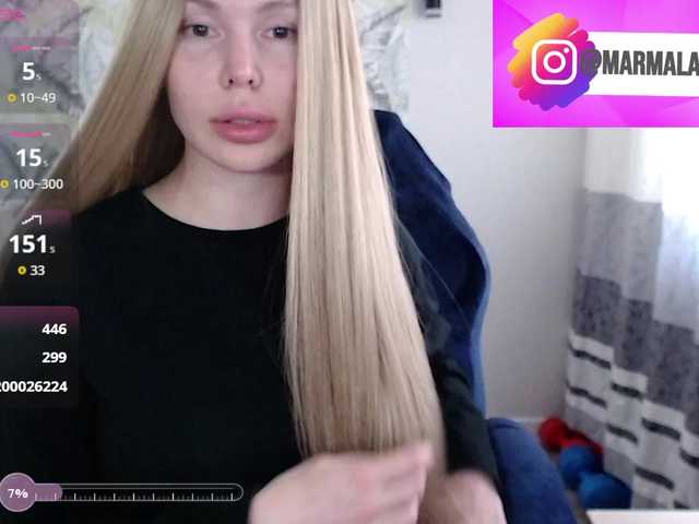 Foxymoxy19 live cam on BongaCams