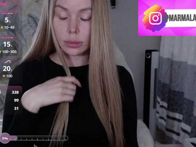 Foxymoxy19 live cam on BongaCams