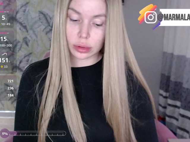 Foxymoxy19 live cam on BongaCams