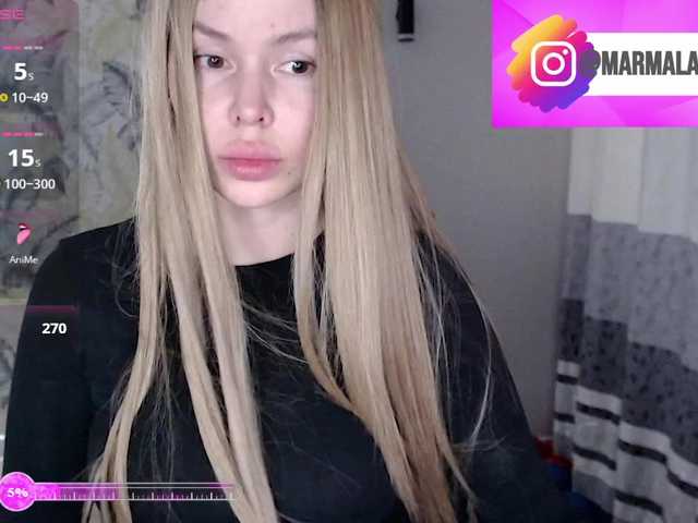 Foxymoxy19 live cam on BongaCams