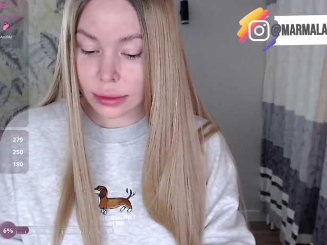 Foxymoxy19 live cam on BongaCams