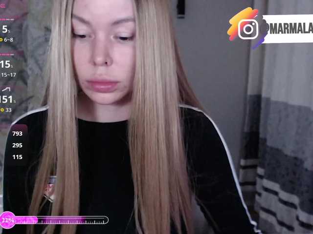 Foxymoxy19 live cam on BongaCams