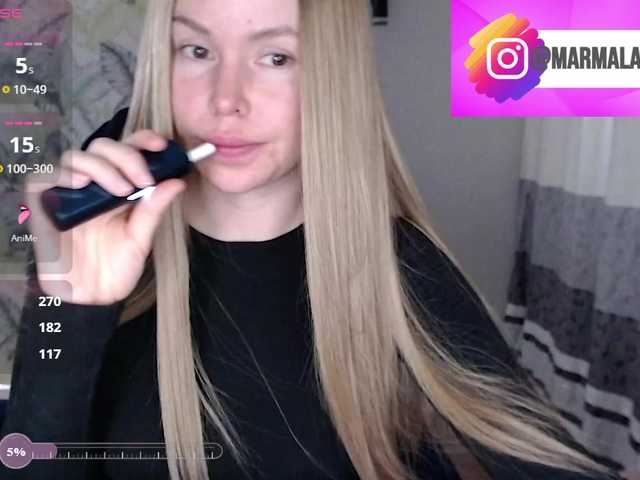 Foxymoxy19 live cam on BongaCams