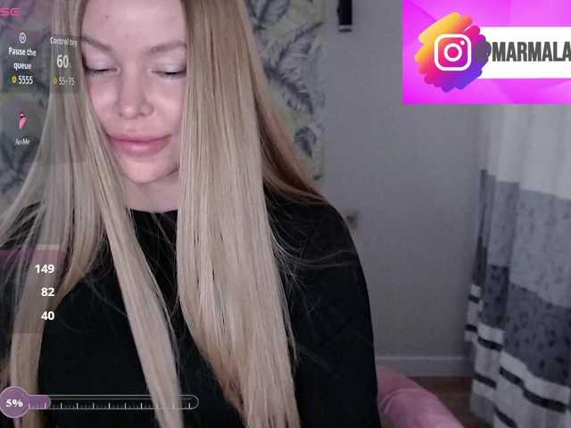 Foxymoxy19 Live Cam on BongaCams