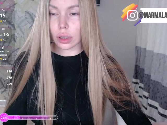 Foxymoxy19 live cam on BongaCams