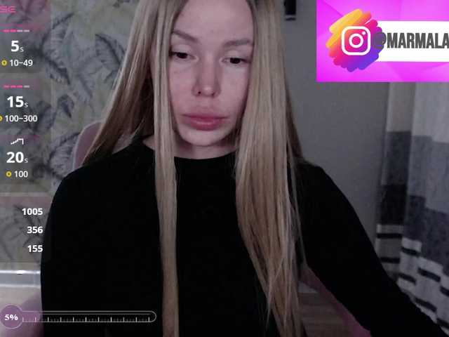 Foxymoxy19 live cam on BongaCams