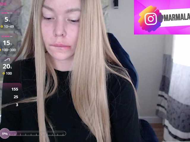 Foxymoxy19 live cam on BongaCams