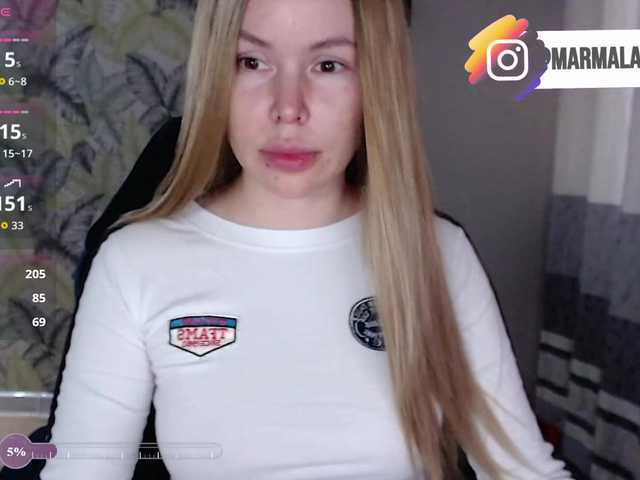Foxymoxy19 live cam on BongaCams